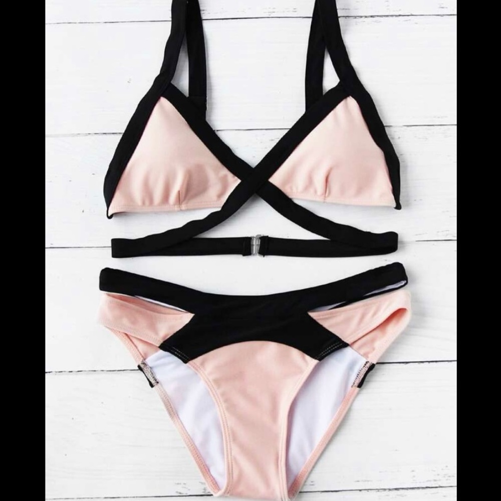 Two tone contrast trim triangle bikini set